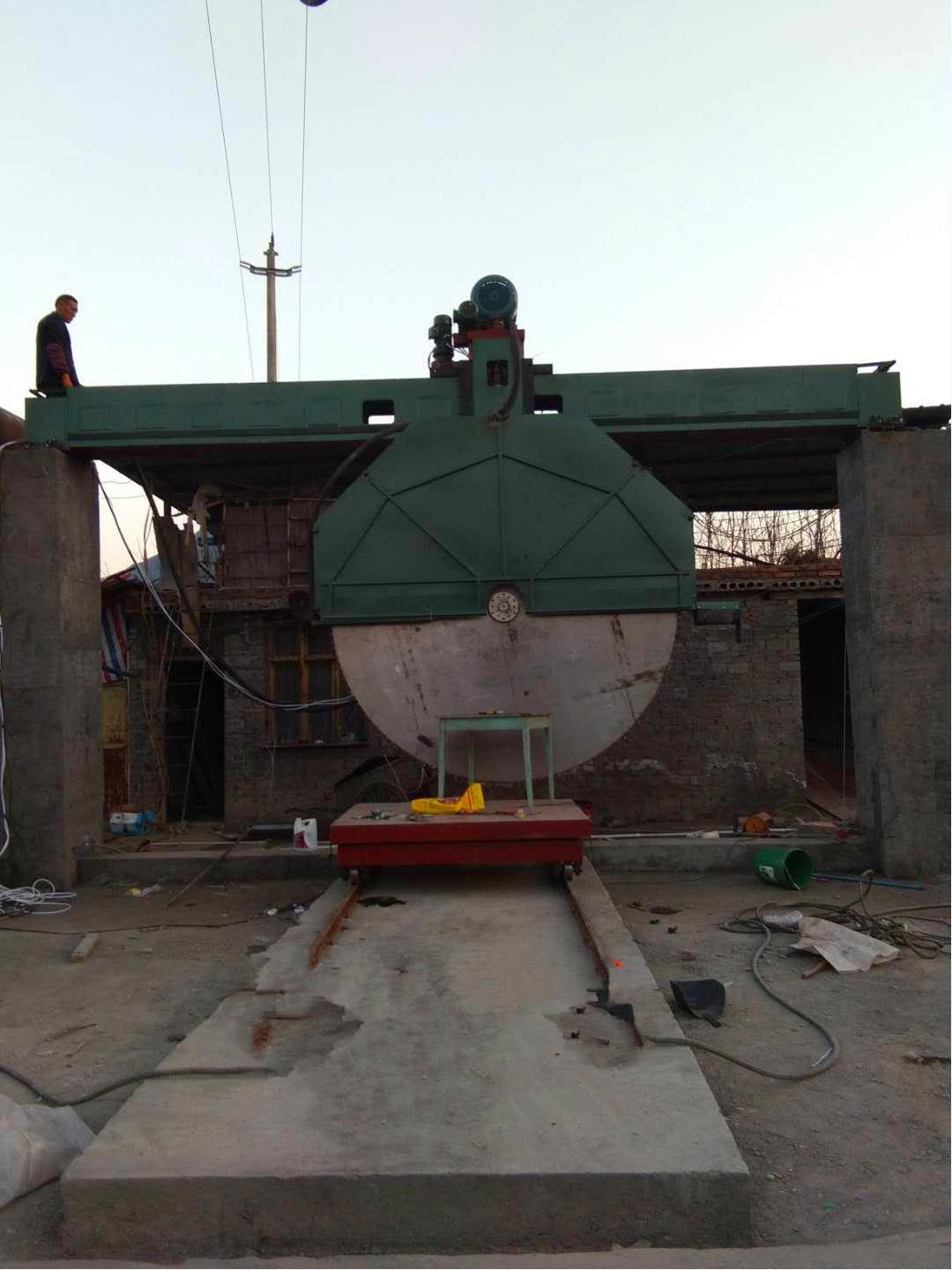 橋式鋸現場.jpg 橋式鋸現場.jpg